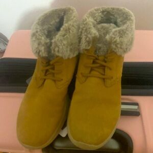 Sketchers booties